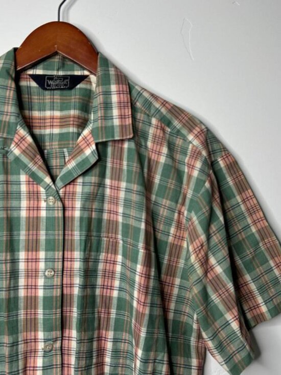 Woolrich Tops - The Woolrich green and pink plaid short sleeve button up size 12